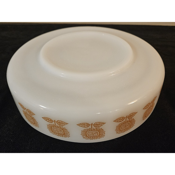 1960s 8" Footed Round Federal Milk Glass Brown Sunflower Bowl - Picture 2 of 7